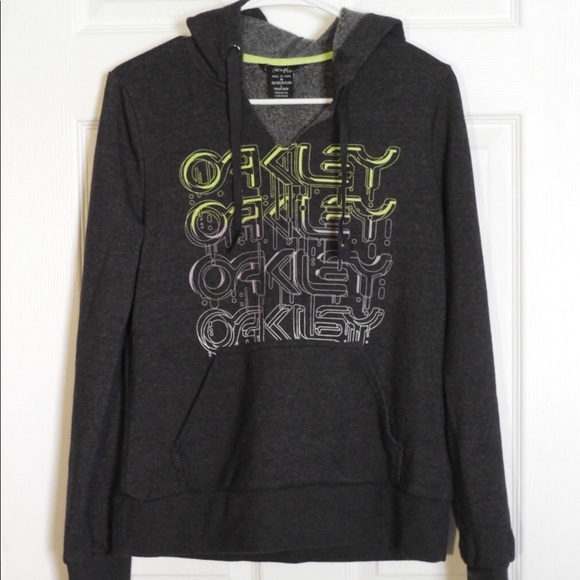 Oakley Tops - Oakley sweatshirt